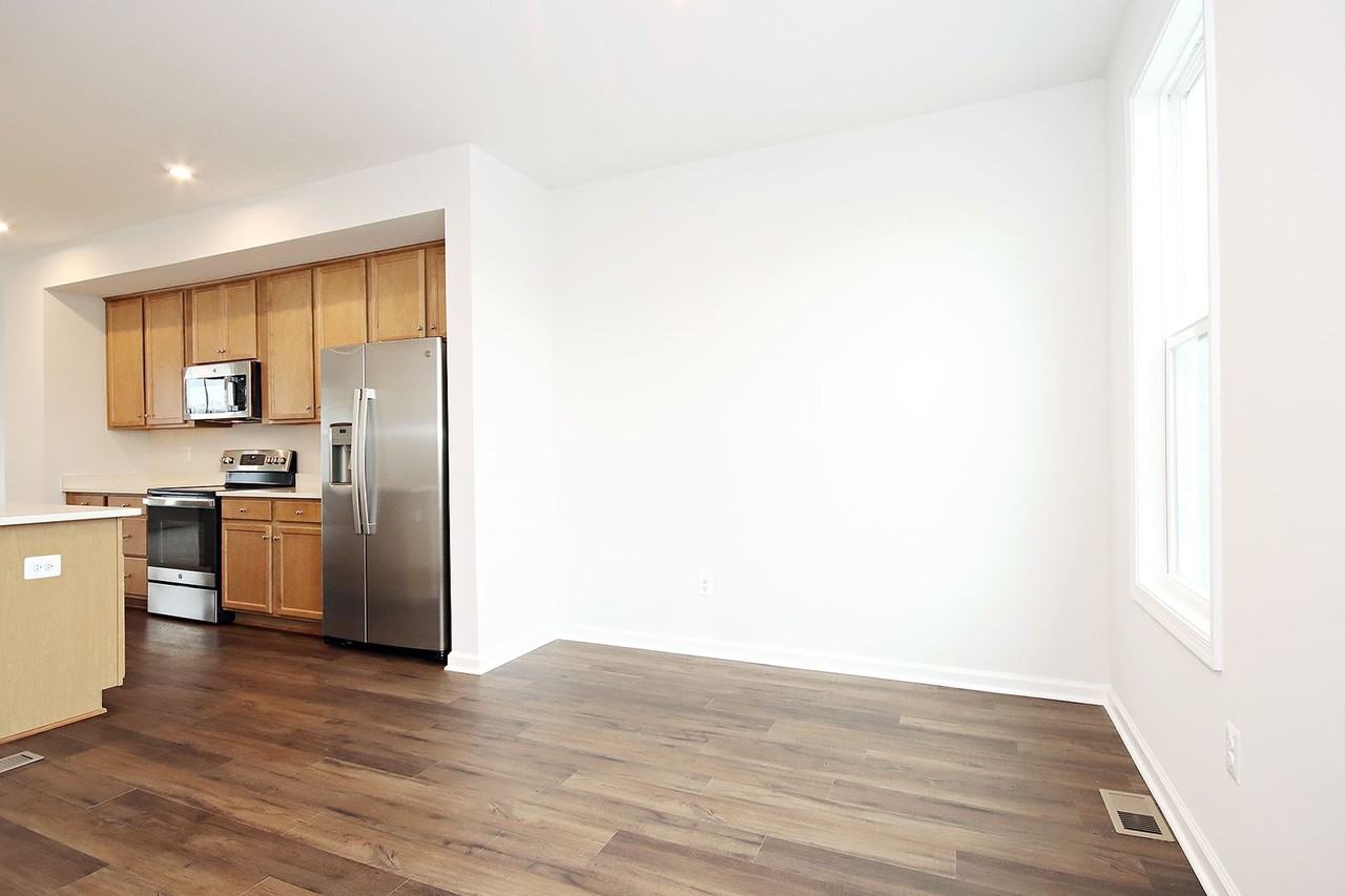 5997 Mccomb St - Photo 7 of 28