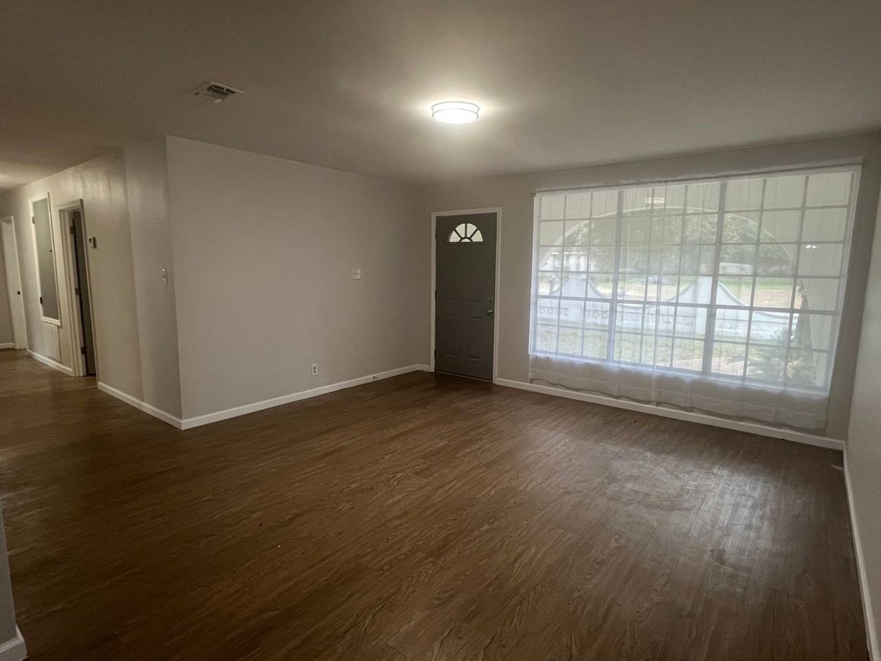 630 Bullard Ave - Photo 3 of 24