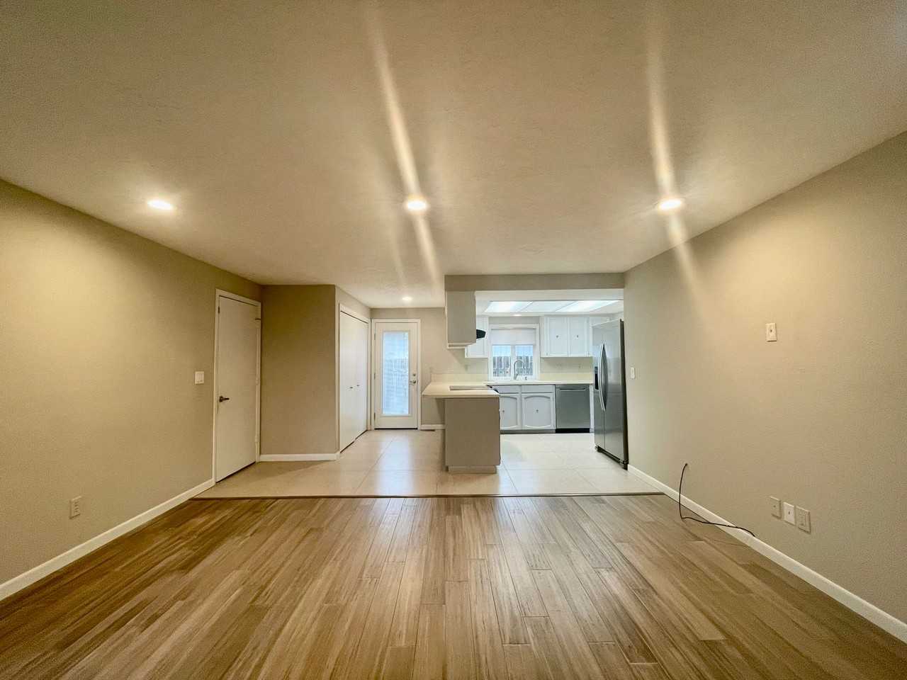 12956 Se 126th Ave - Photo 5 of 50