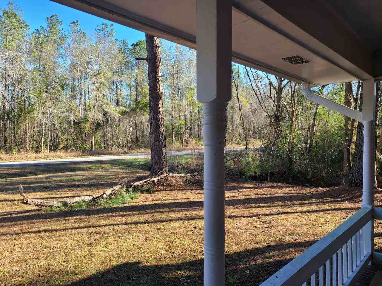 1010 New Rd - Photo 3 of 27