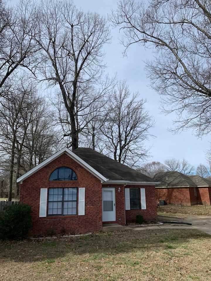 4619 S Caraway Rd - Photo 2 of 15