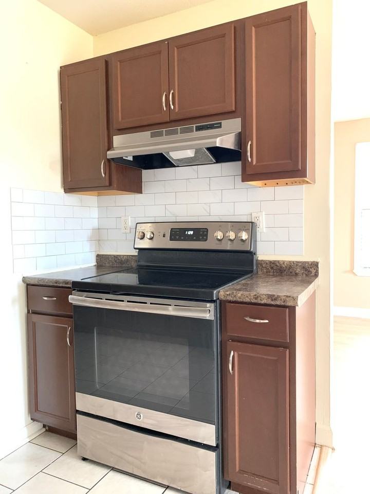4619 S Caraway Rd - Photo 3 of 15