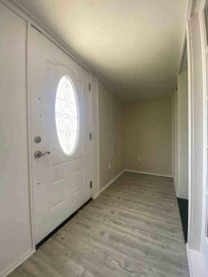 28 River Shore Dr - Photo 3 of 15