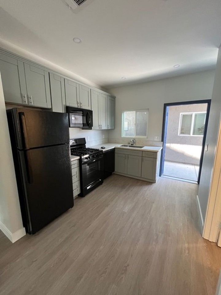 6238 Adobe Dr - Photo 2 of 19