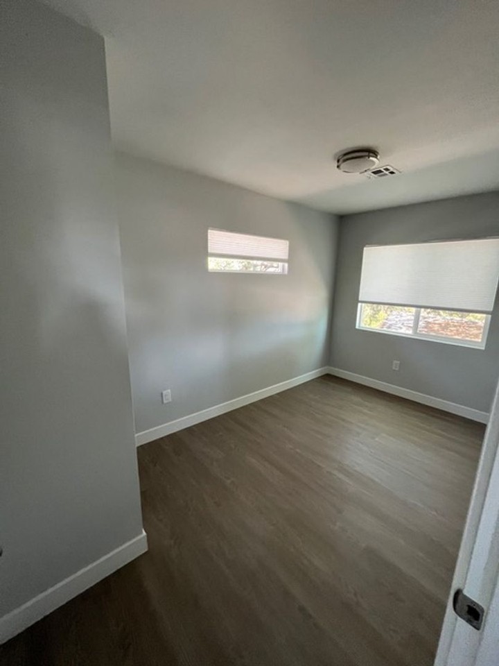 6238 Adobe Dr - Photo 3 of 19