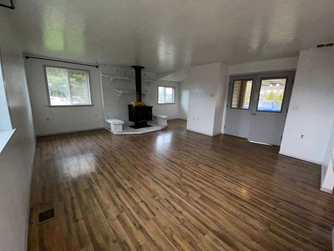 7360 Mccoy Rd - Photo 2 of 8