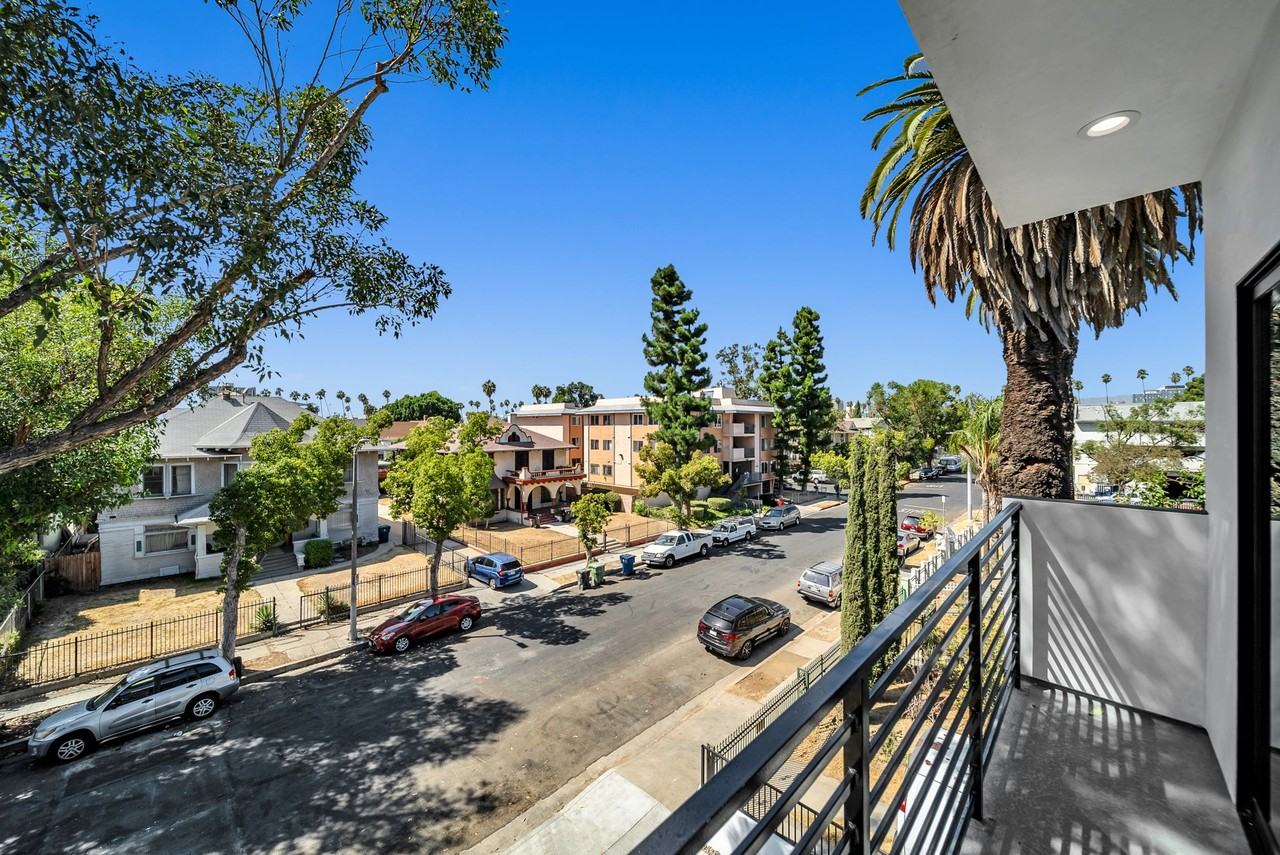 1218 S Magnolia Avenue - Photo 4 of 16