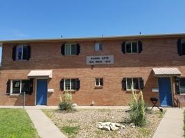 featured image of 528 W 12th St