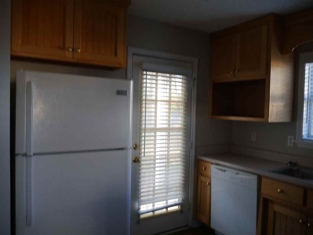3348 Summit Chase Dr - Photo 7 of 42