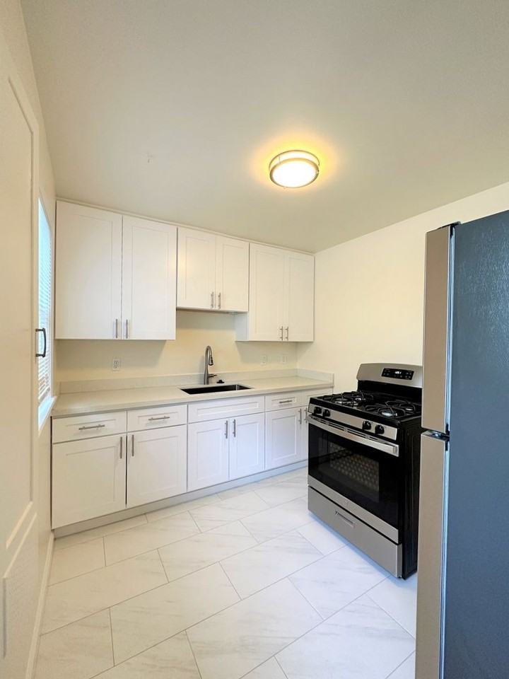 1416 El Camino Real #5 - Photo 2 of 9