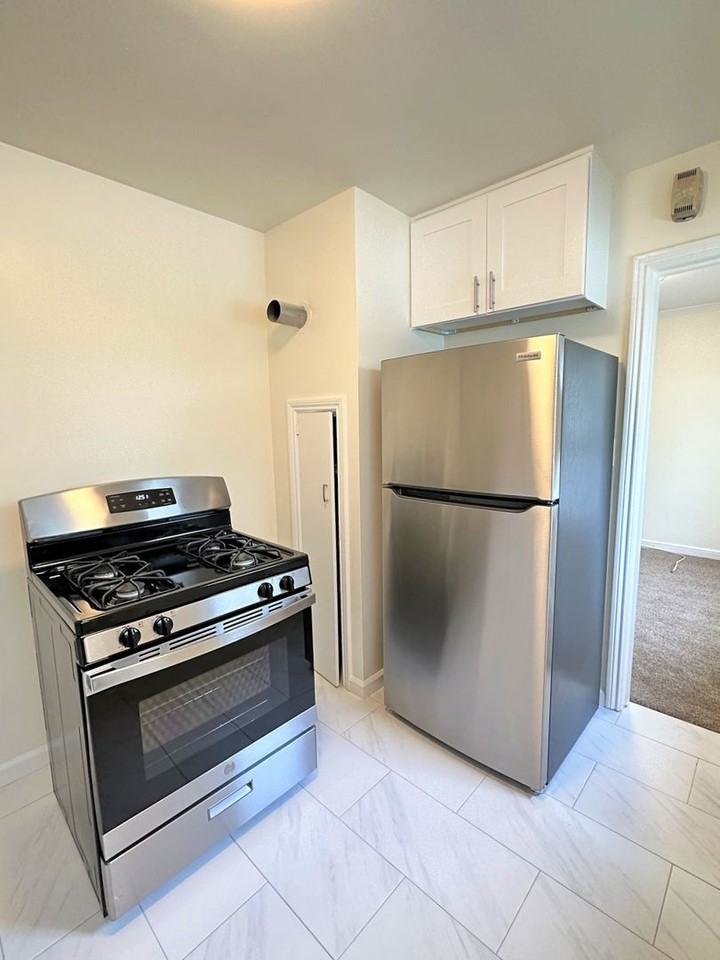 1416 El Camino Real #5 - Photo 3 of 9