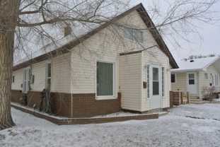 616 616 14th St SE - Photo 1 of 1