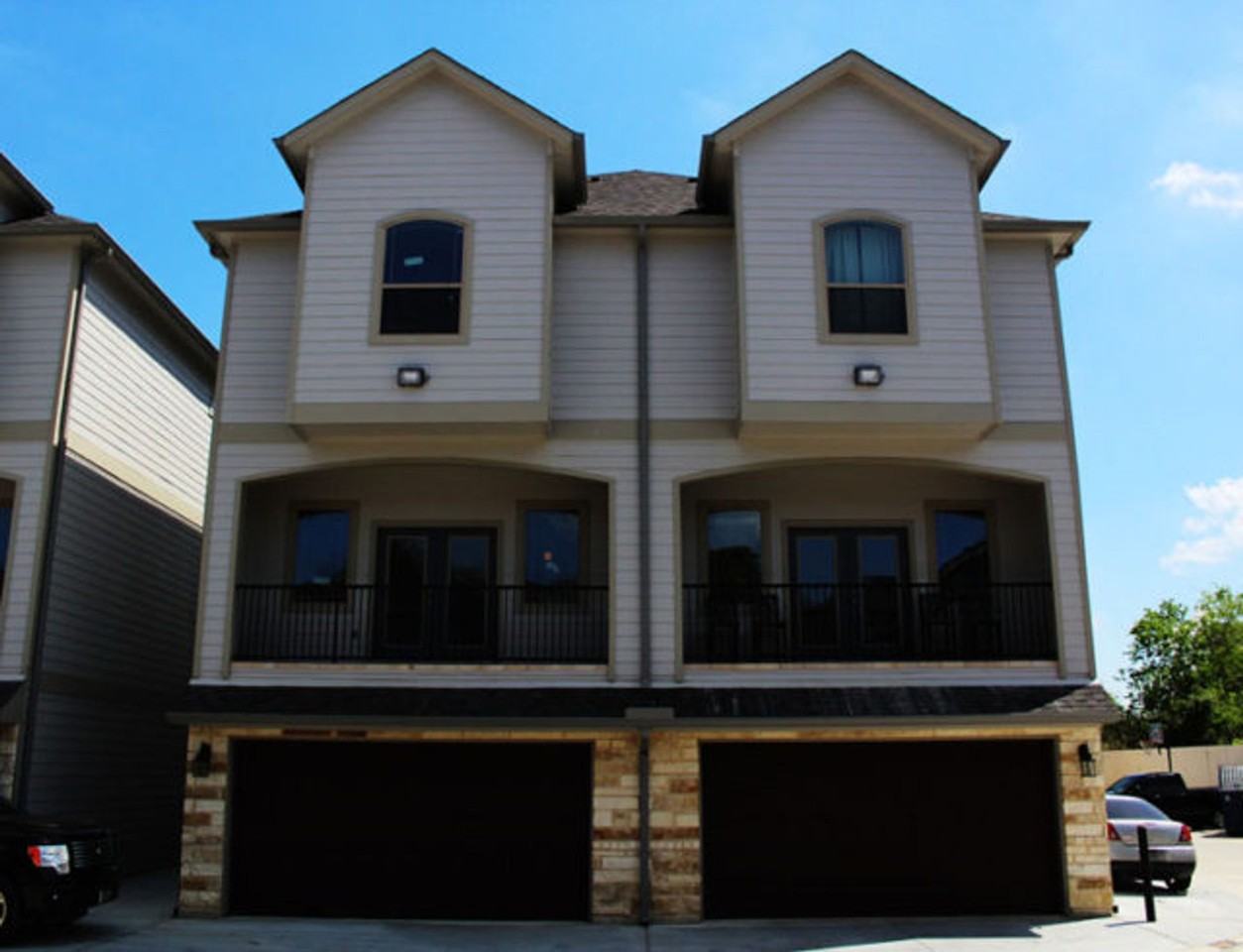 Duplex For Lease - Photo 7 of 50