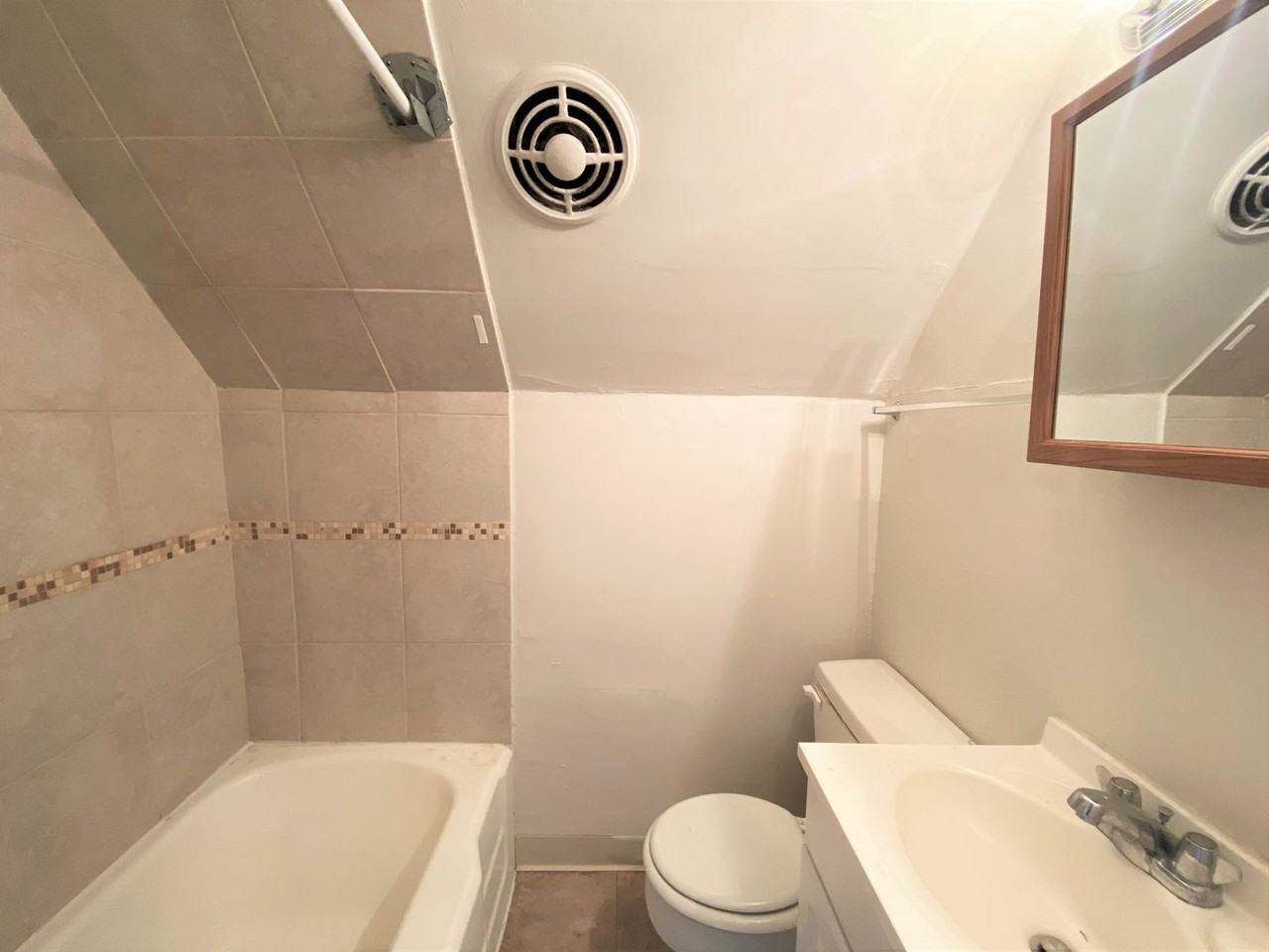 Highland Park - Photo 2 of 7