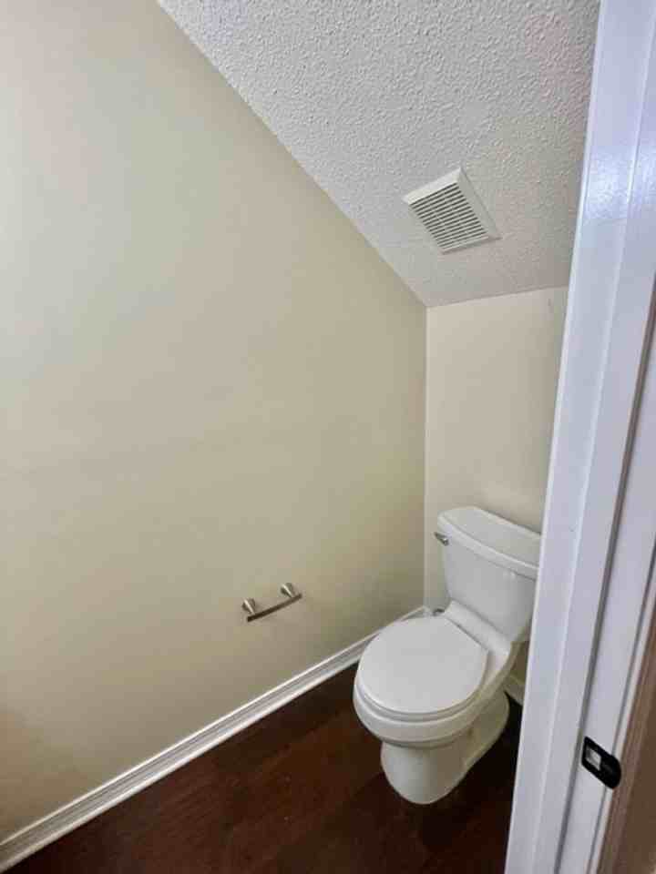 Walton Ct Ne - Photo 5 of 39