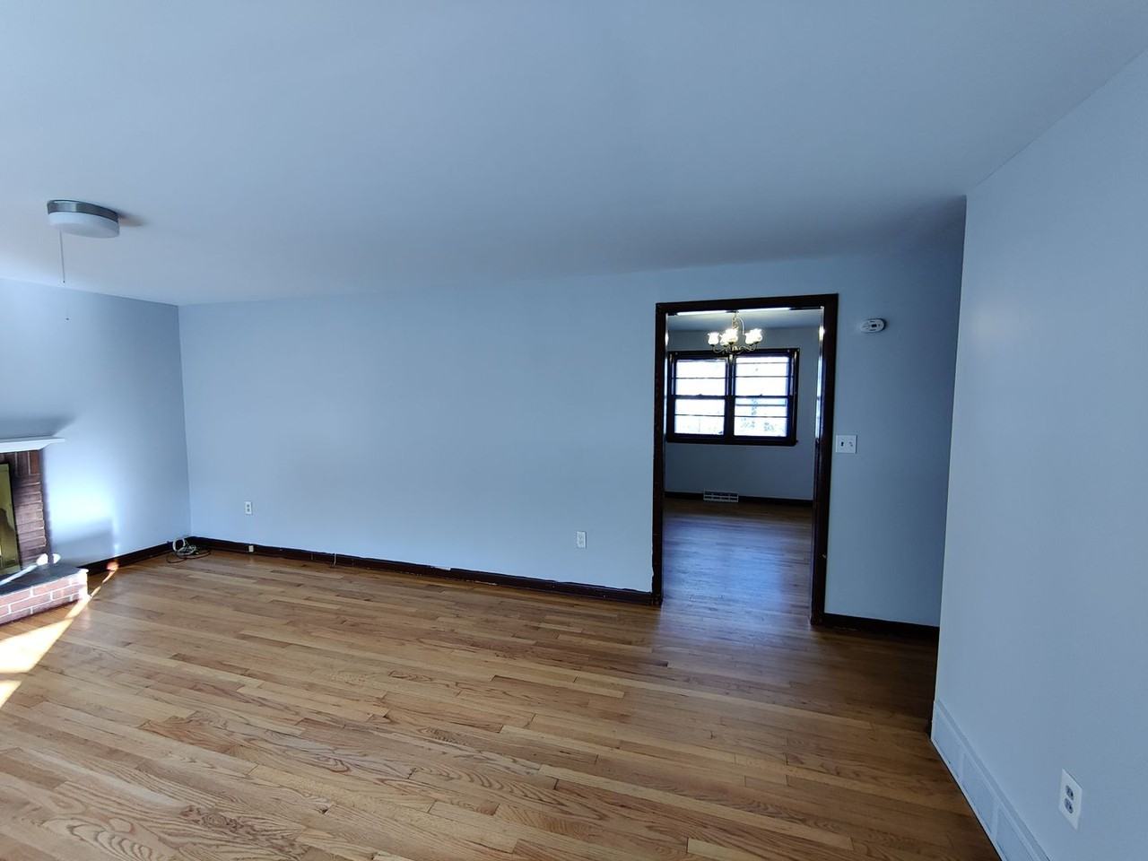 2057 Hartford Tpke - Photo 2 of 19