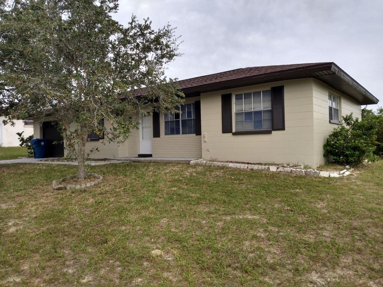 5076 Wellington Rd - Photo 2 of 26