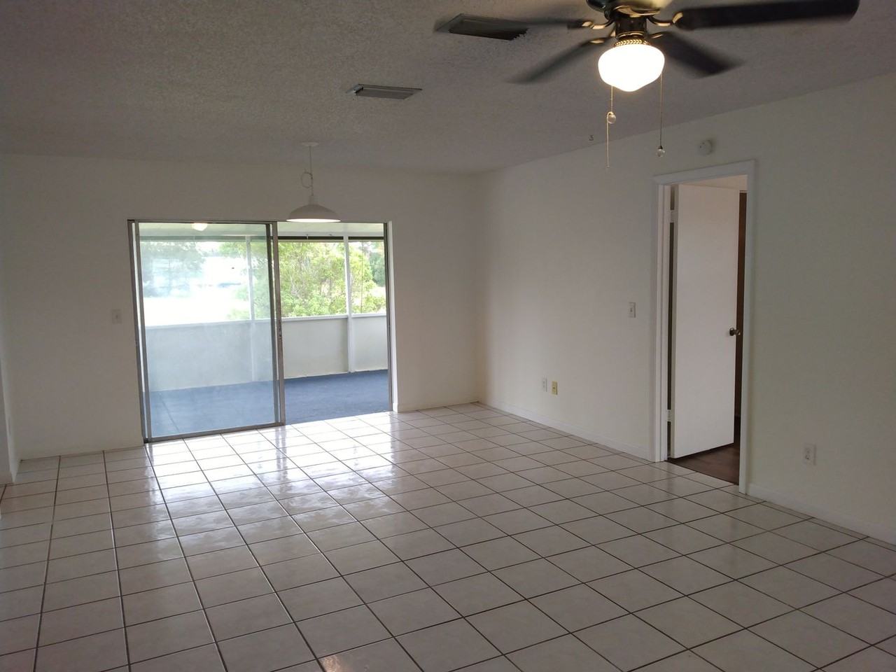 5076 Wellington Rd - Photo 6 of 26