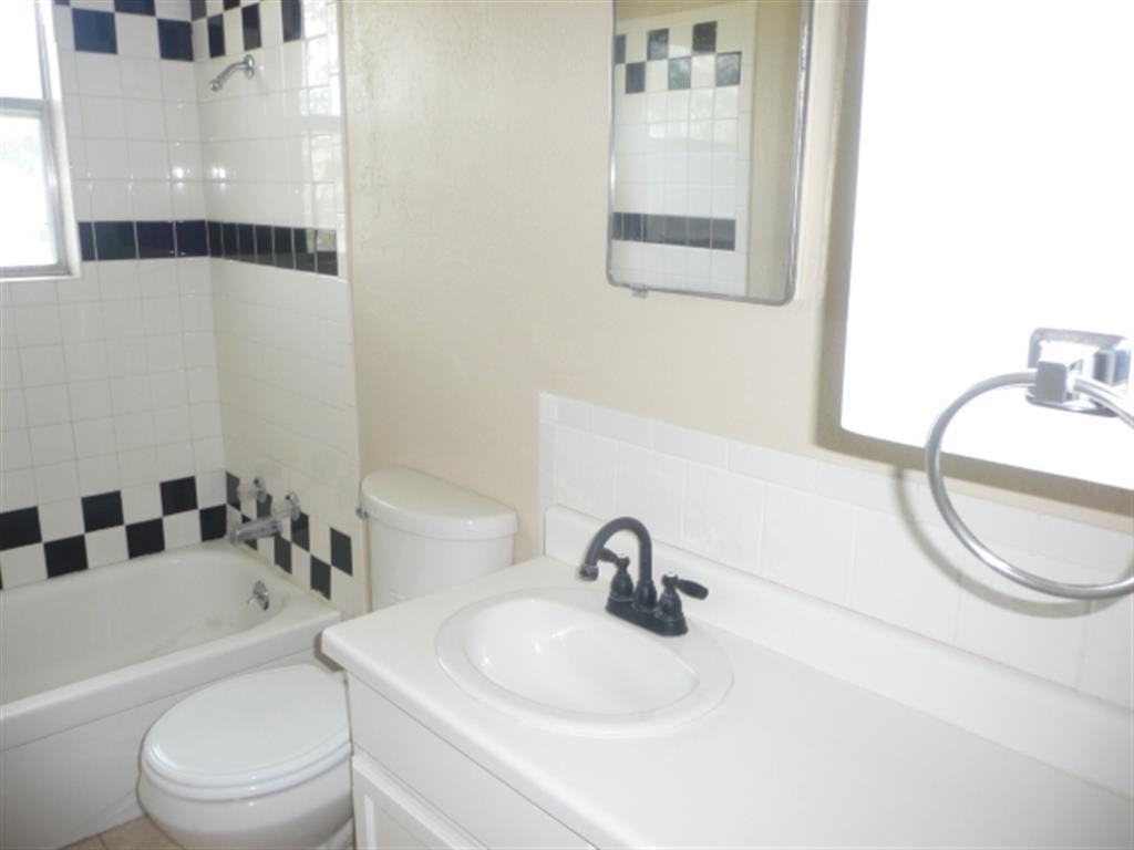 5334 Nw Liberty Ave - Photo 7 of 7