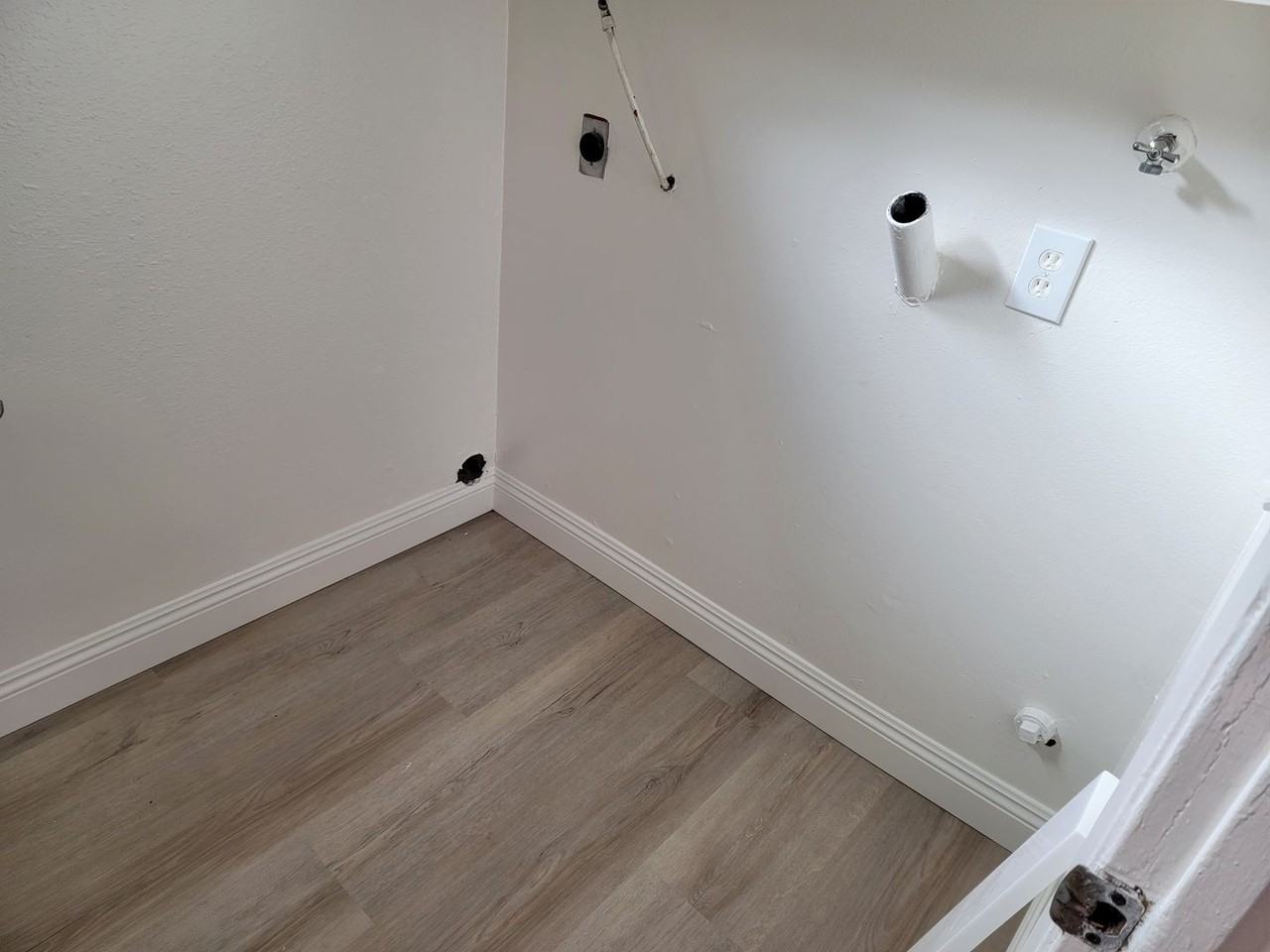 10430 College Dr - Photo 4 of 20