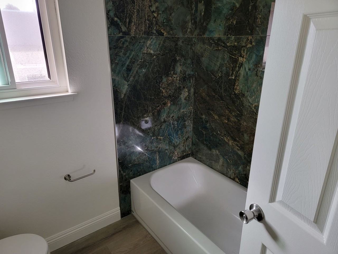 10430 College Dr - Photo 7 of 20