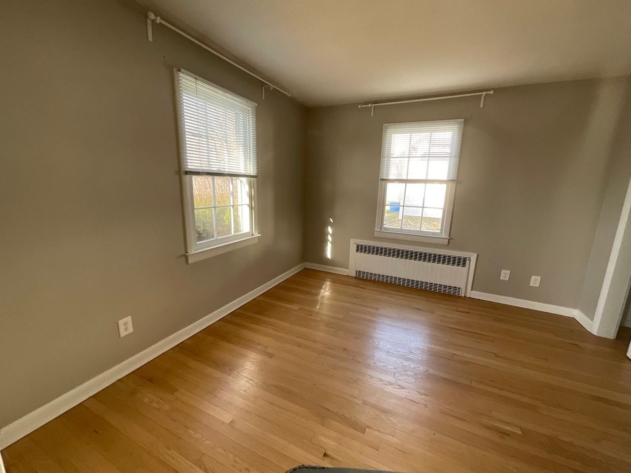 9 Edwards Rd - Photo 3 of 17