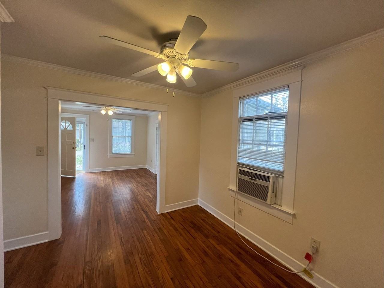 843 Ingleside Dr - Photo 6 of 16