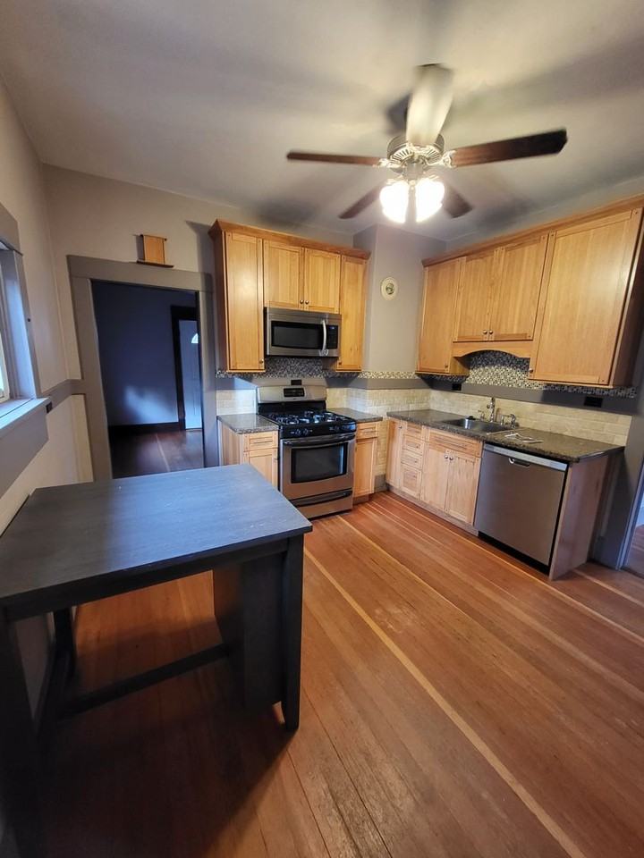 1217 N El Paso St - Photo 2 of 11