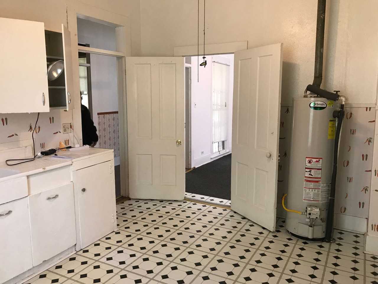 803 Montana St - Photo 7 of 23