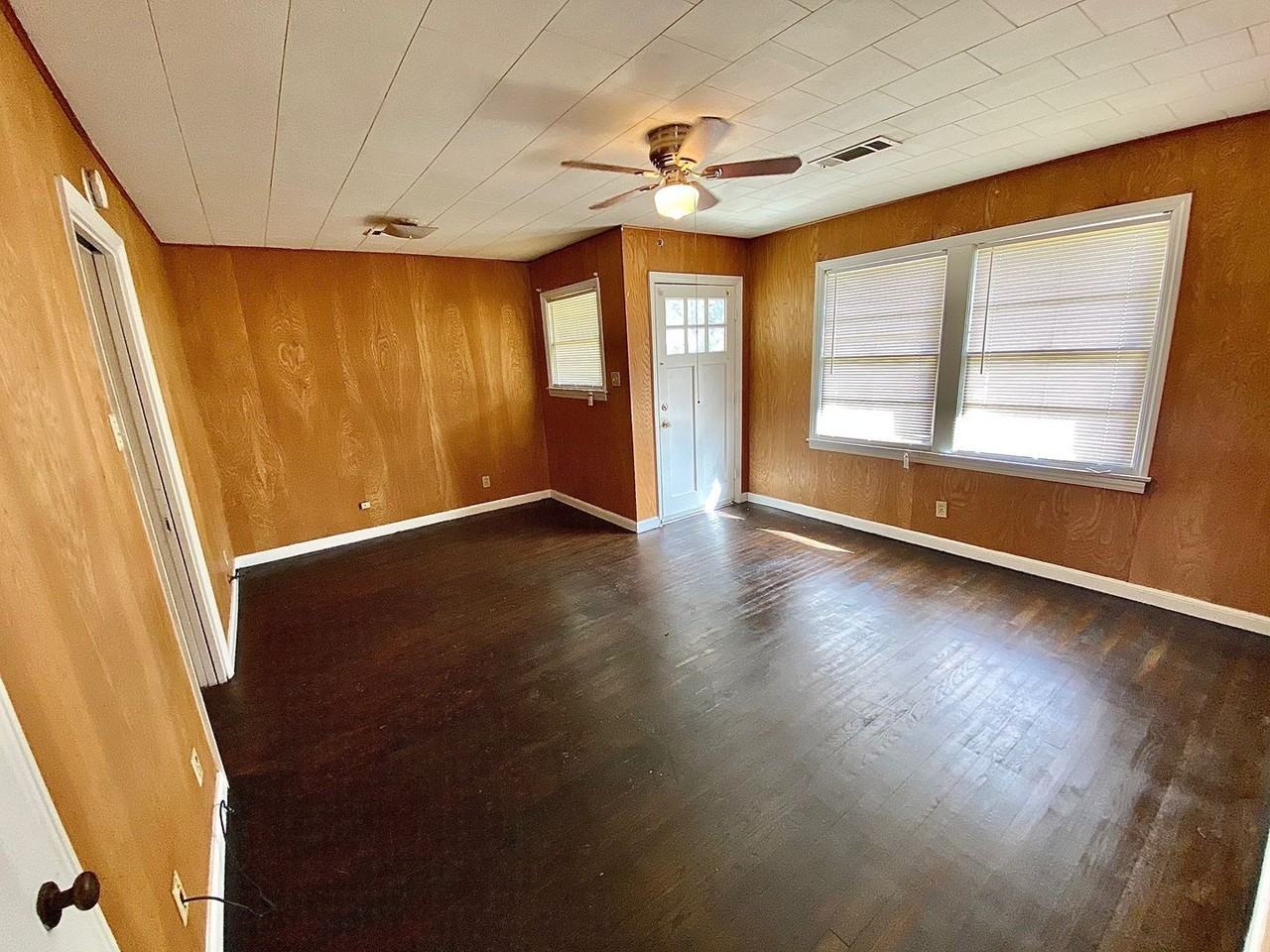 10 Circle F - Photo 2 of 11