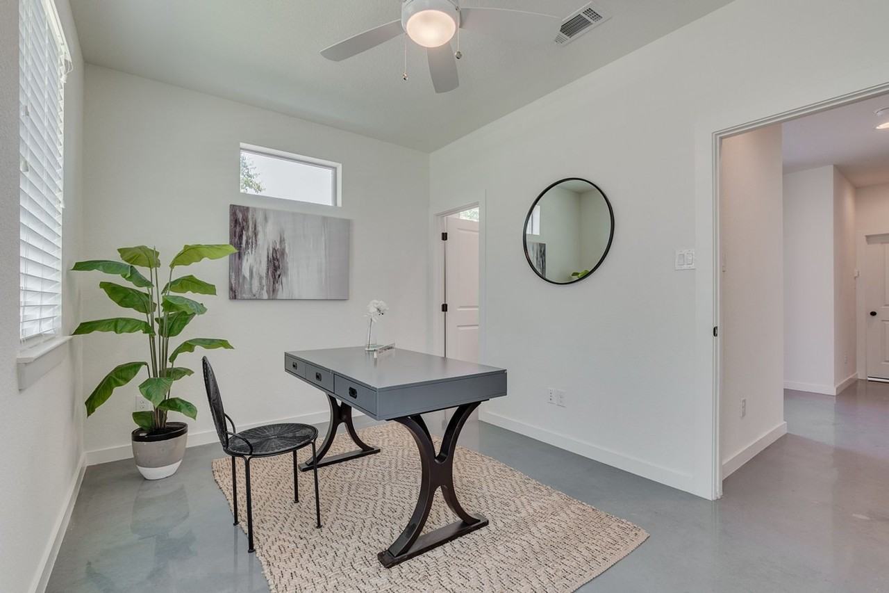 3117 Greene Ave - Photo 2 of 28