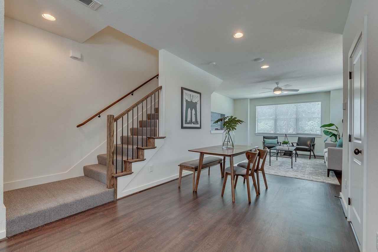 3117 Greene Ave - Photo 7 of 28