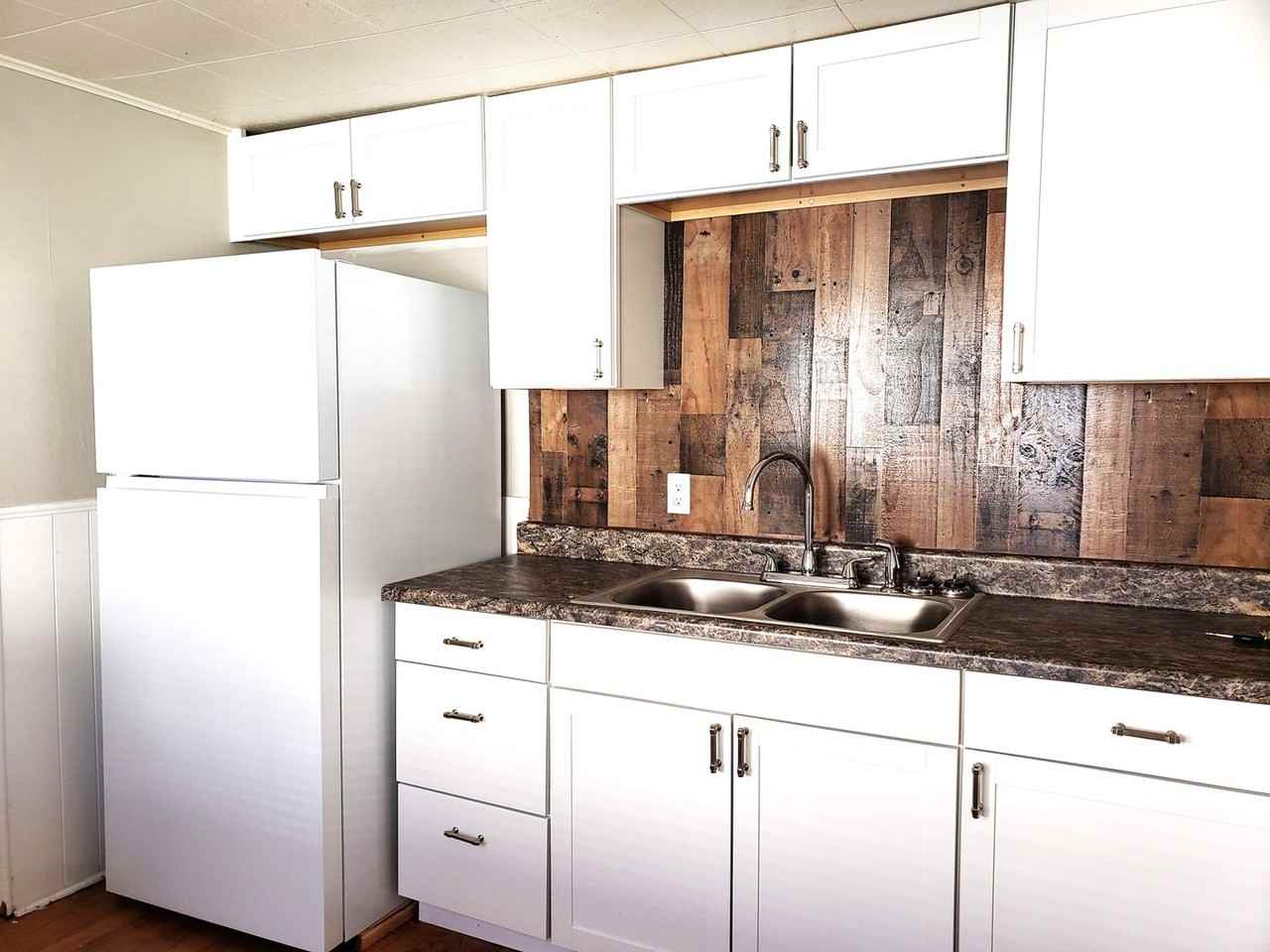 421 Old Main St - Photo 2 of 12