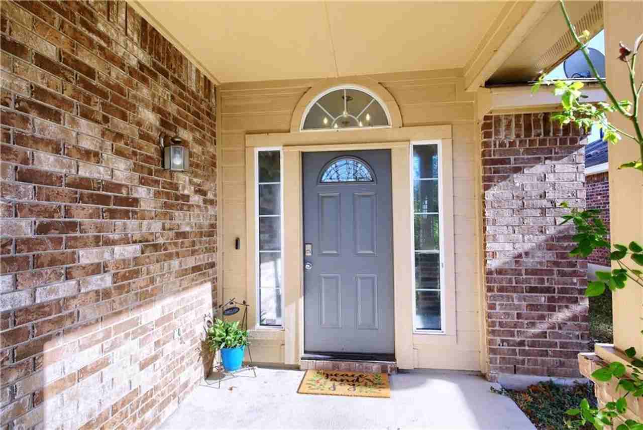 1913 Golden Sunrise Ln - Photo 5 of 19