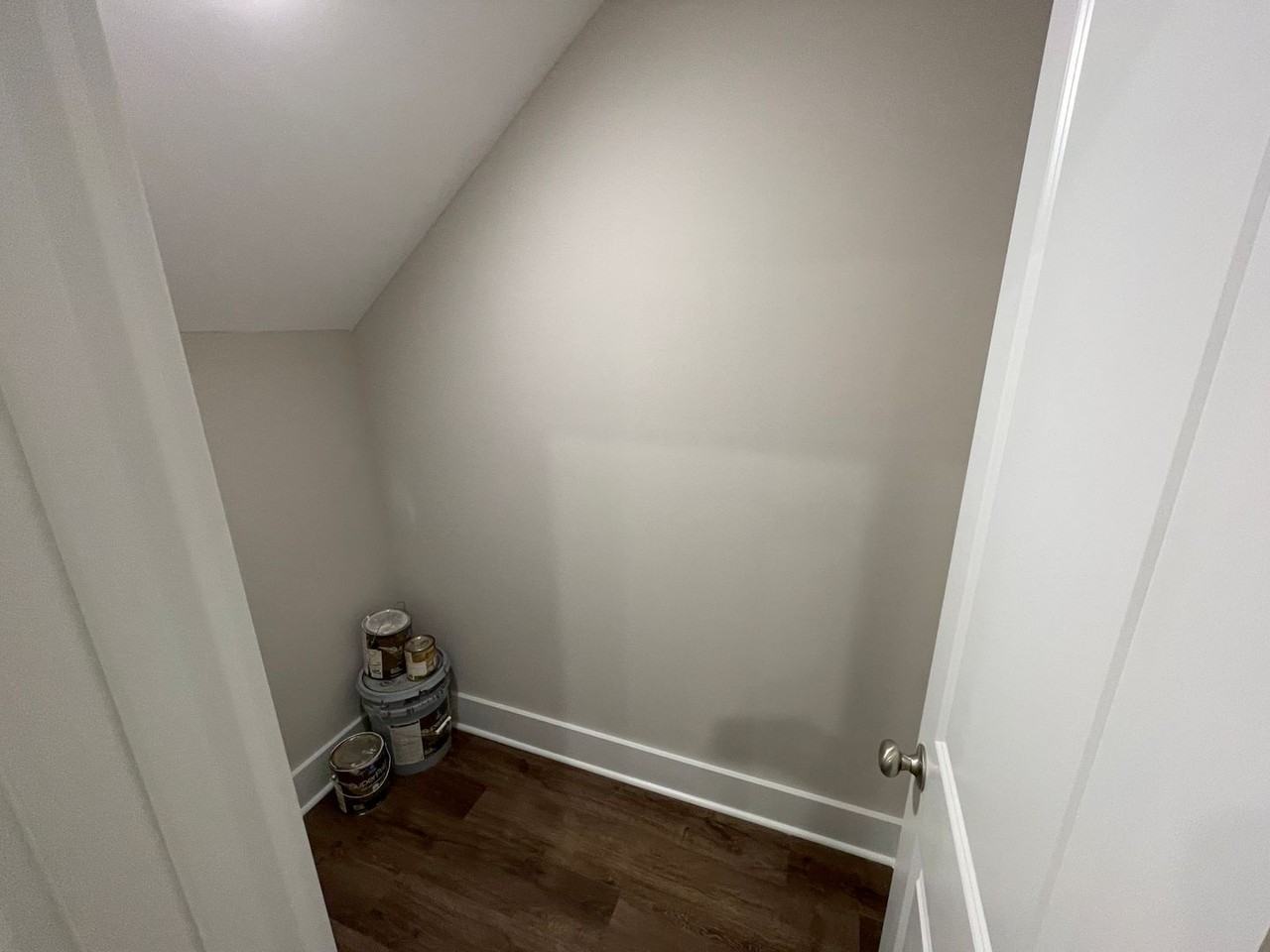 1404 Pleasant Dr - Photo 7 of 23