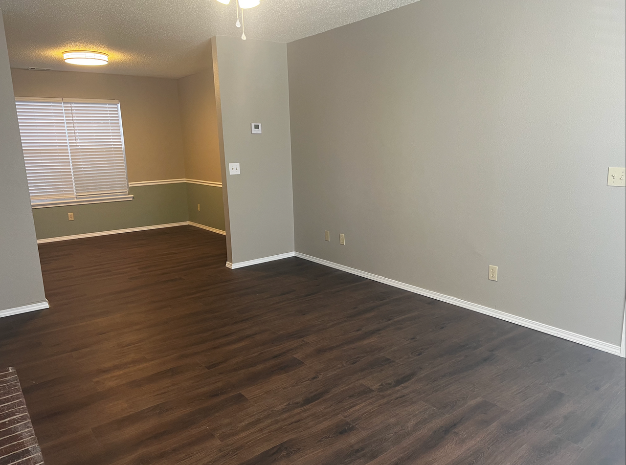 Kantz Duplexes - Photo 2 of 26