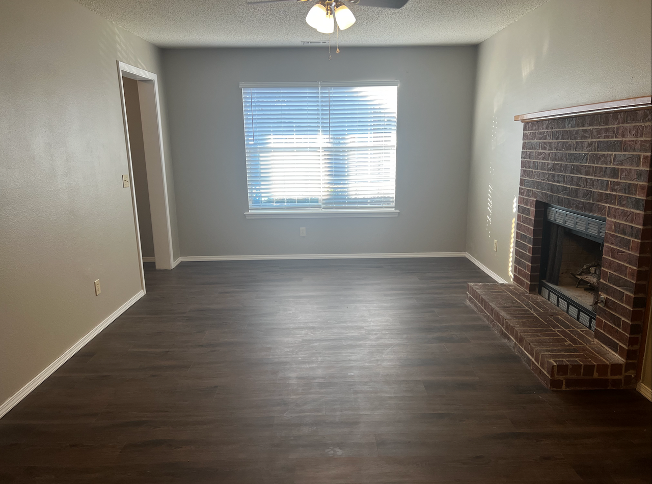 Kantz Duplexes - Photo 3 of 26