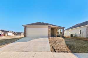featured image of 846 E Sparrow Cir