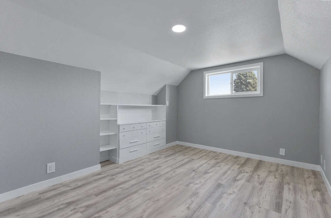 1031 Birch Ave - Photo 6 of 15