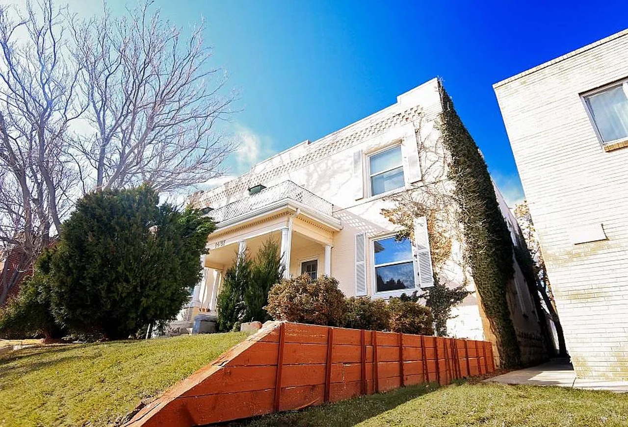 Stunning property near City Park - Photo 2 of 10