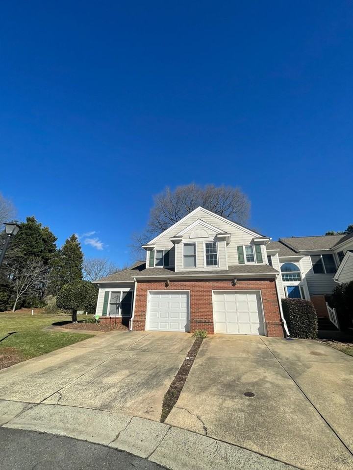 8743 Fox Chase Ln - Photo 2 of 20