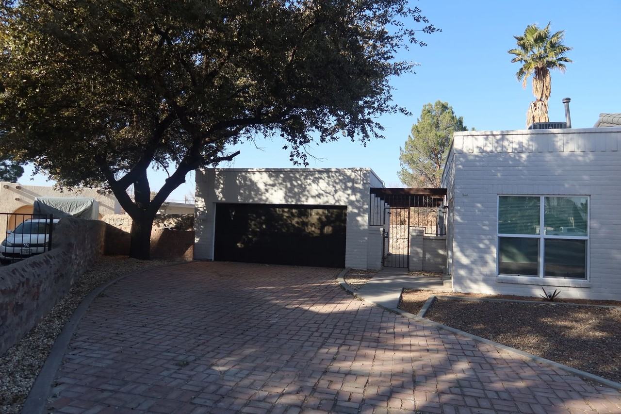 352 Rio Estancia Dr - Photo 3 of 38