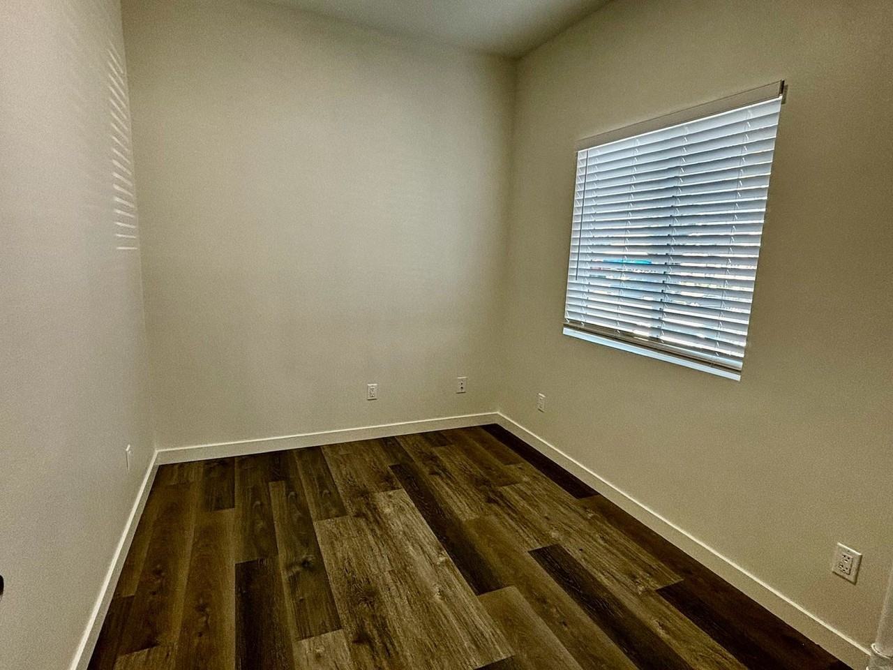 3843 National Ave - Photo 3 of 11