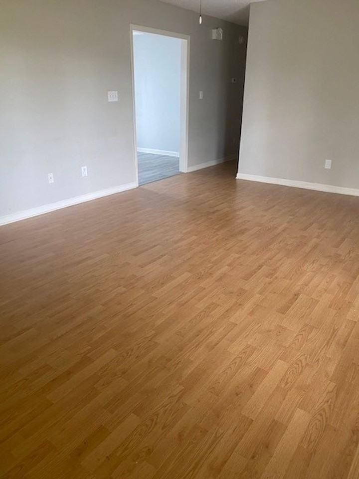 105 Labonte Dr - Photo 4 of 20