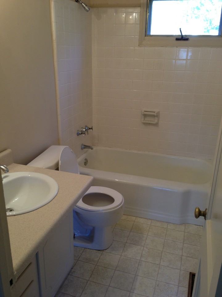 1102 Neal St - Photo 6 of 6
