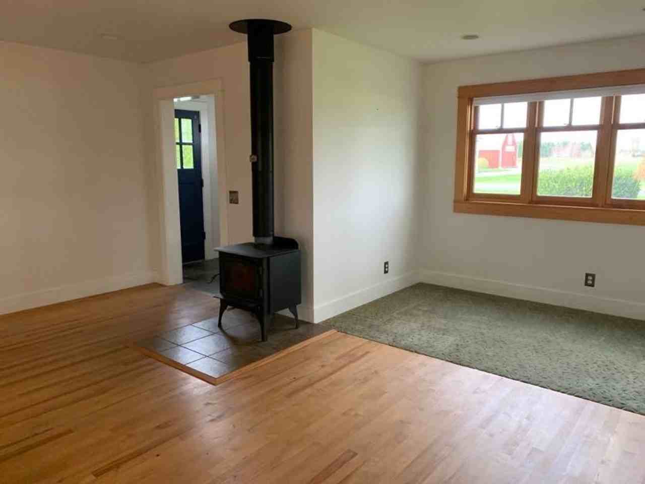 16750 Dunbar Rd - Photo 3 of 18