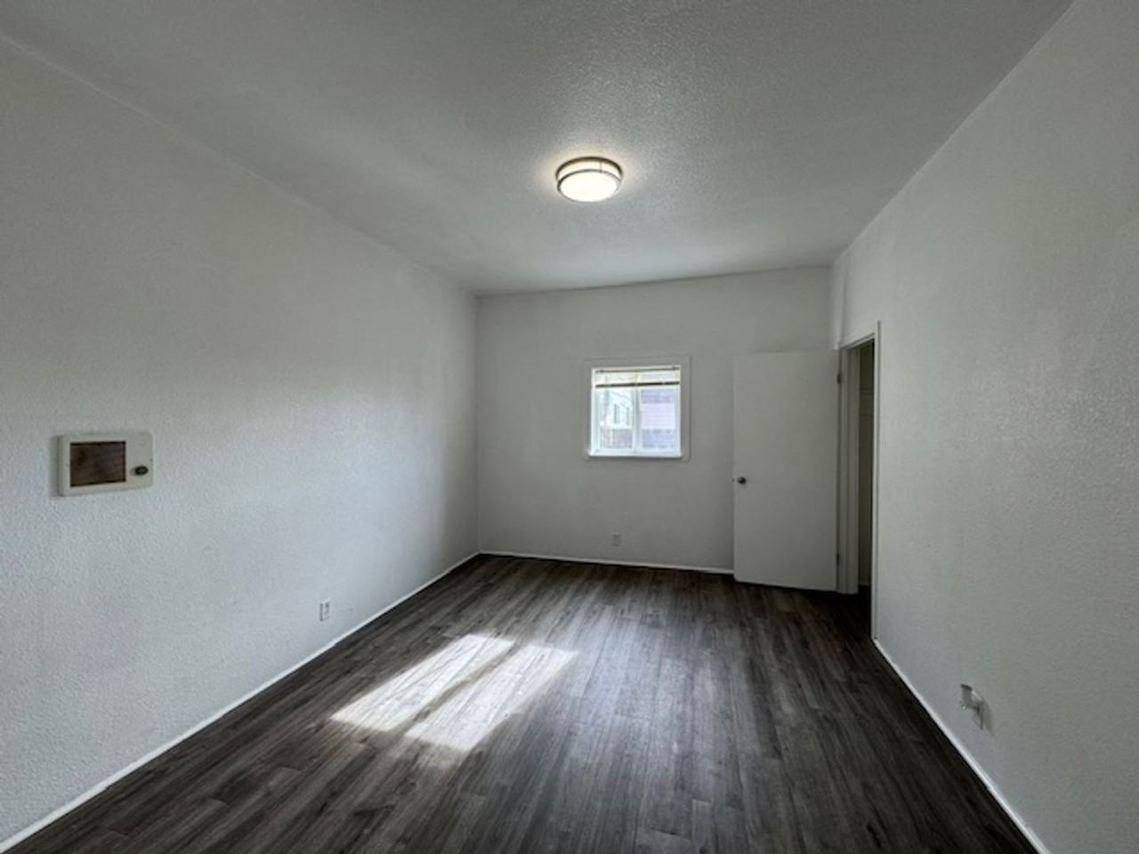 111 West Hawthorne Street - Photo 6 of 16