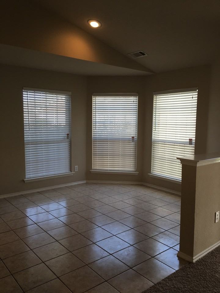 6256 Adonia Dr - Photo 4 of 12