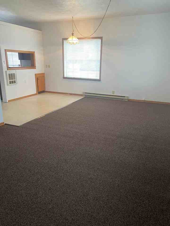 6423 N Atlantic St - Photo 2 of 5