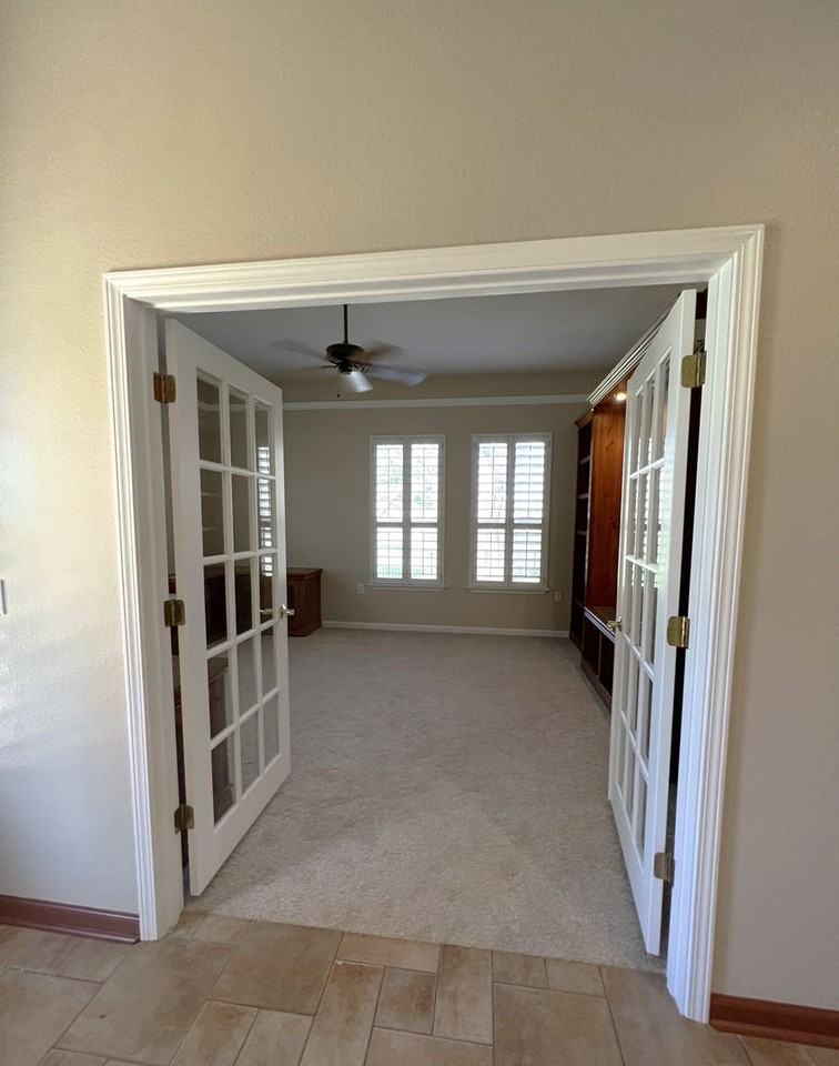 106 Morning Glory Cir - Photo 6 of 50